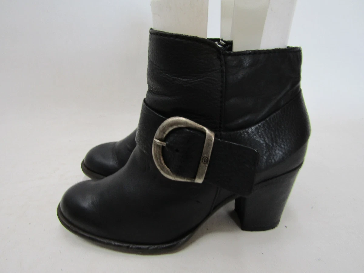 Born sales buckle boots