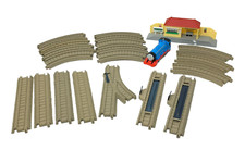 THOMAS  FRIENDS Trackmaster THOMAS' BUSY DAY 2009 Motorized Railway