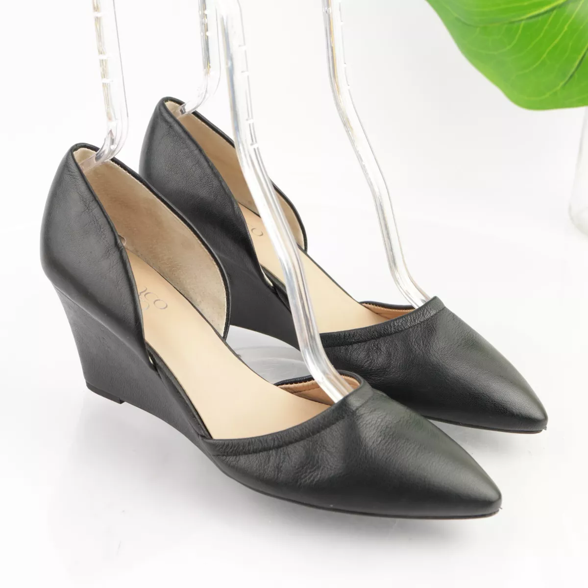 Franco Sarto Women s Fenway Pump Size 9.5 D orsay Wedge Heel Point
