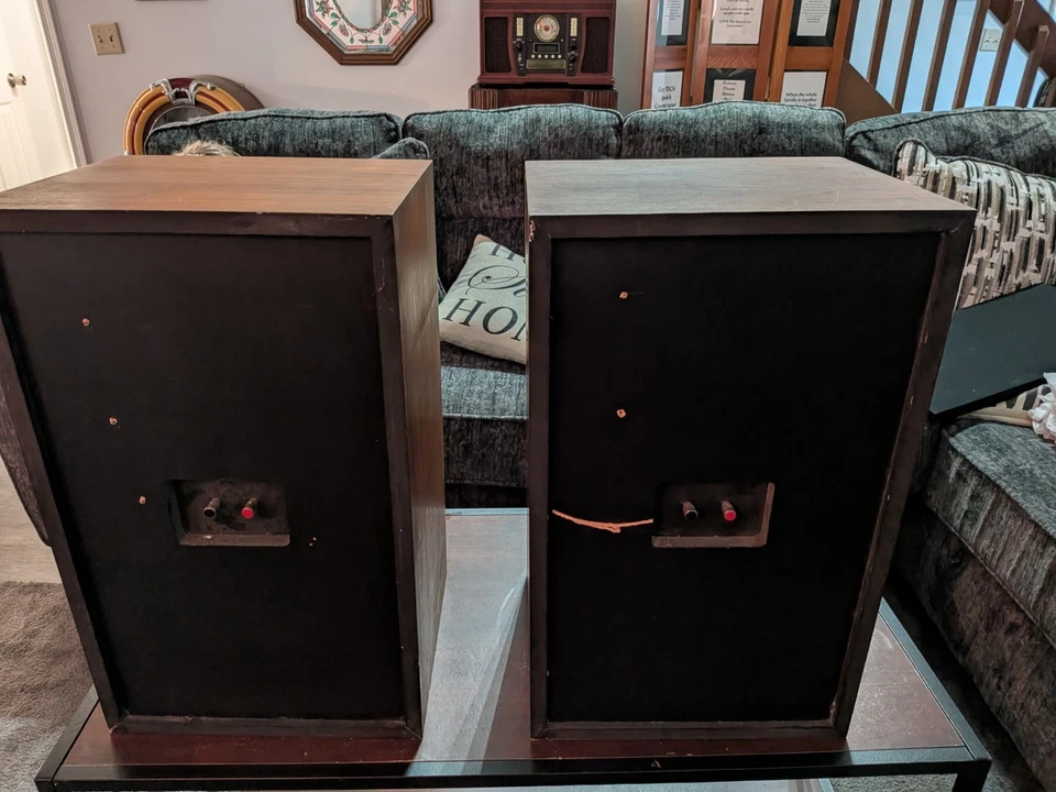 JBL 4311B  loudspeaker classic studio monitors - Image 2 of 4