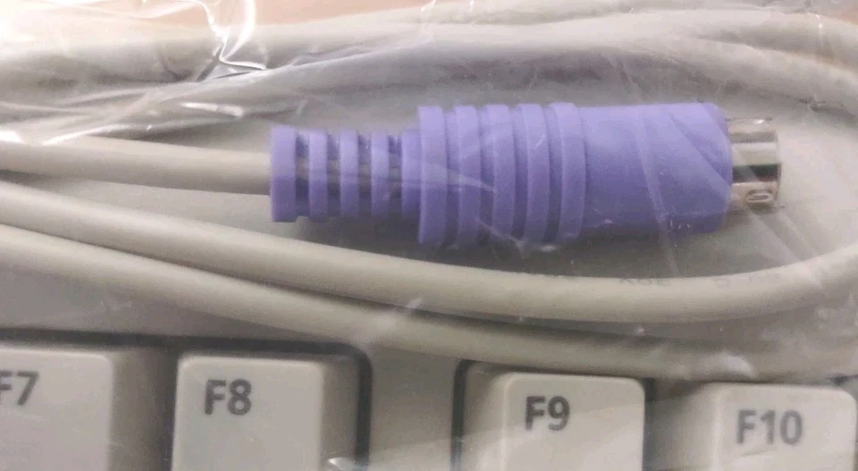 *RARE*VINTAGE BTC MODEL 5123W WINDOWS PS2 KEYBOARD FCC ID: E5XKBP104M10 RM0-KBRK - Image 3 of 4