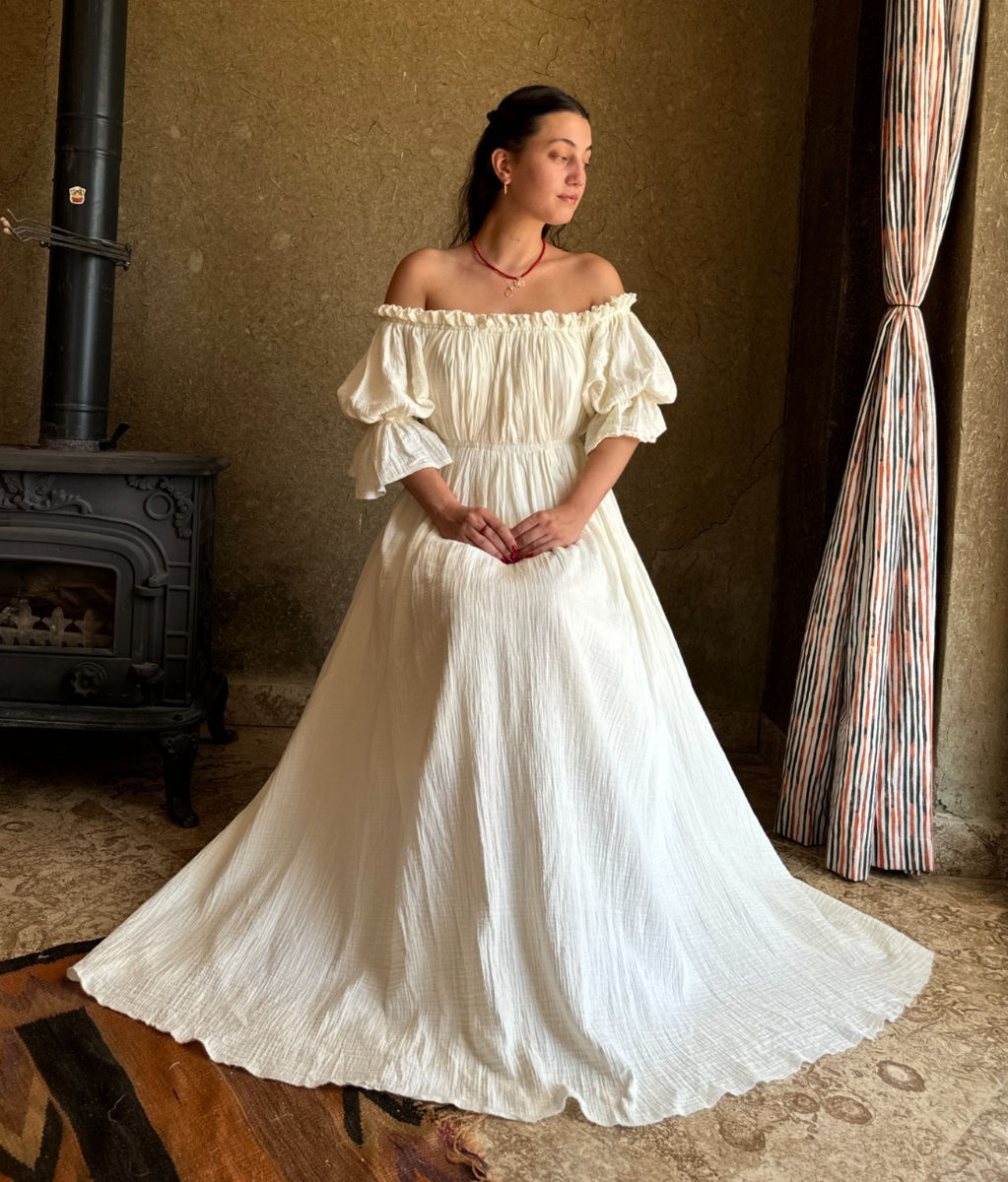 Renaissance Milkmaid Dress Cotton Chemise Medieval Paesant Ren Faire Costume
