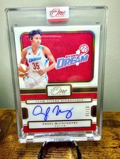 2025 Angel McCoughtry Panini One and One WNBA Team Titans Auto 5/10 GOLD HOLO