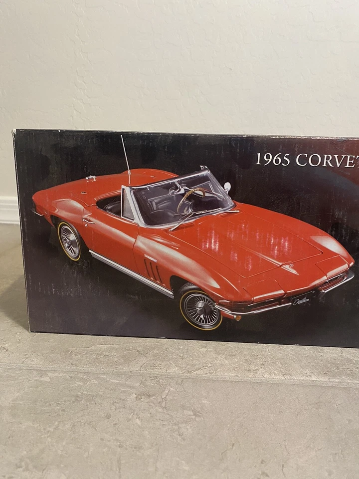Corvette rojo convertible Stingray 1965 diecast 1/18 GMP Foto 3 de 4