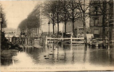 CPA PARIS Inondations 1910 Boulevard St Germain (860022)