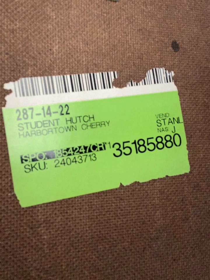 Escritorio Hutch - Young America de Stanley - Harbortown Cherry Foto 3 de 3