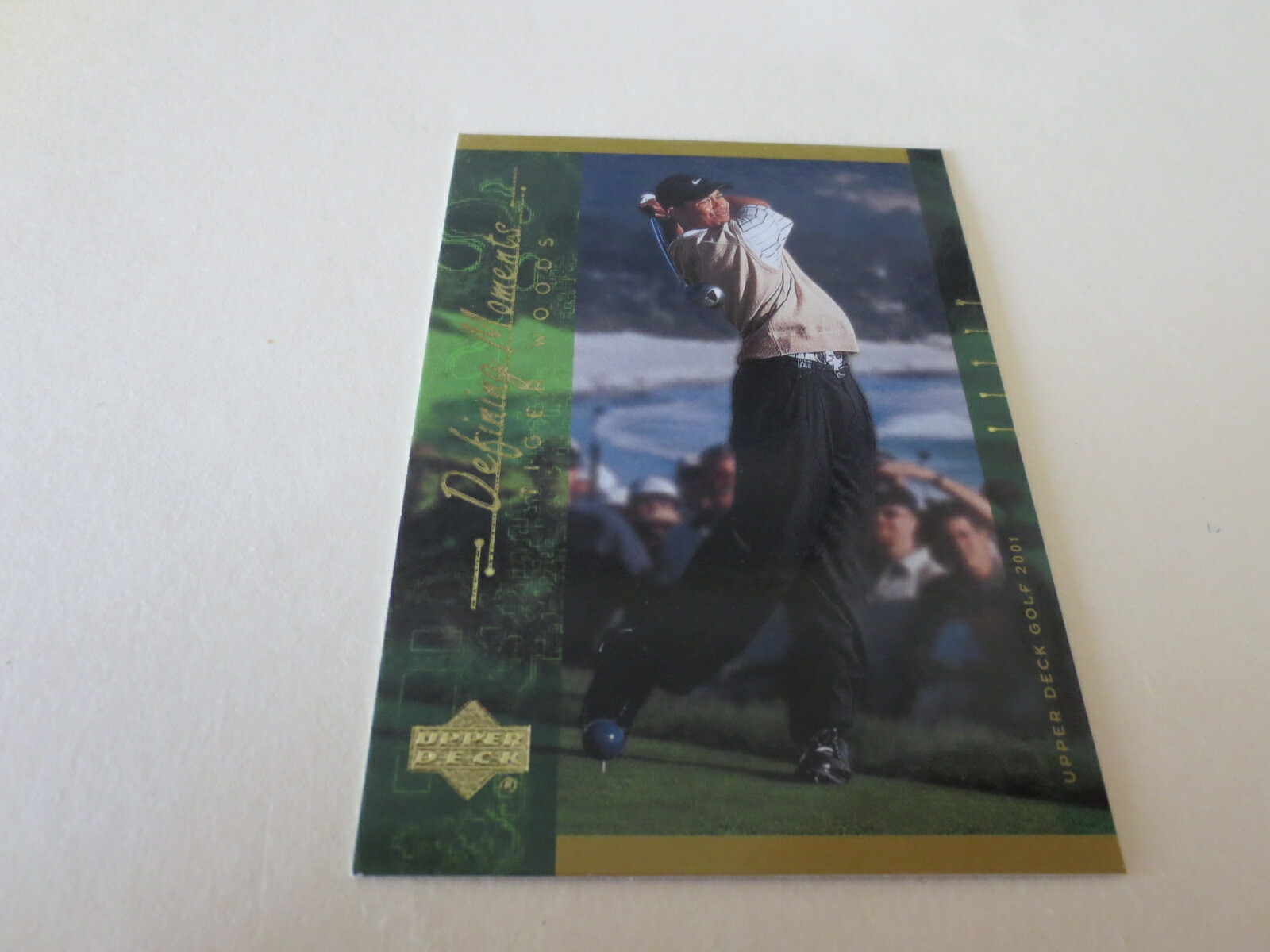 2001 Upper Deck Defining Moments Rookie Tiger Woods card #124 HOF Golf Legend