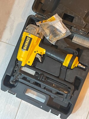 DEWALT DPN1664XJ Pneumatic 16 Gauge Finish Nailer UK