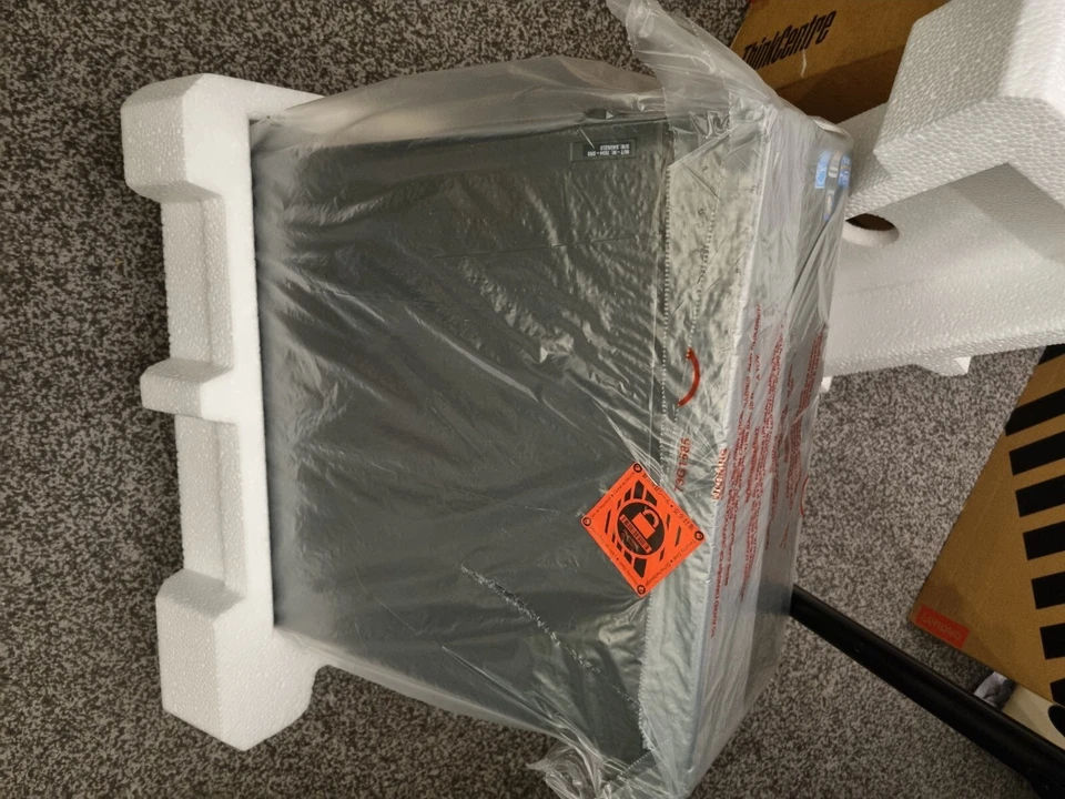 Lenovo Desktop ThinkCentre M91 - Intel Core i7 16GB RAM 4TB HD. - Image 4 of 4