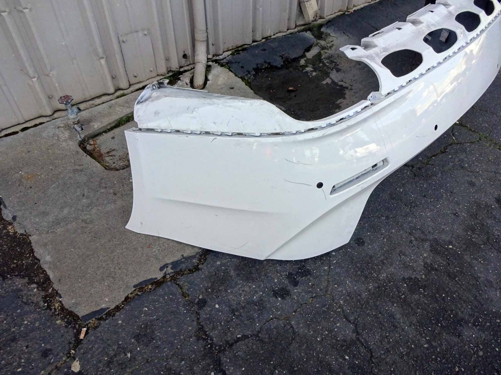 Maserati Ghibli M157 Rear Bumper White Damaged Part# 673004365 E