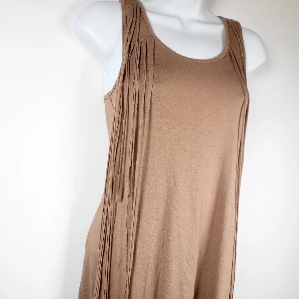 Camiseta sin mangas Lola larga con flecos tostados topo talla XS espalda deportiva boho neutro marrón claro Foto 4 de 4