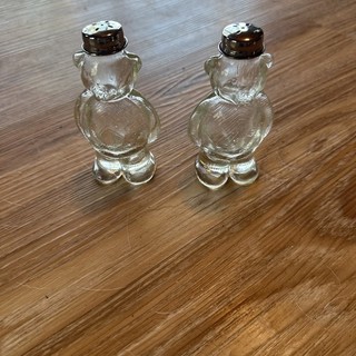 Vintage Glass Teddy Bear Salt & Pepper Shakers Mid Century Adorable ❤️