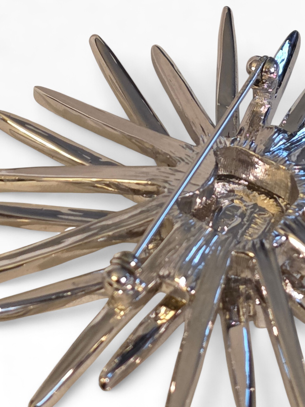 KENNETH JAY LANE (KJL) CRYSTAL STARBURST BROOCH - image 7