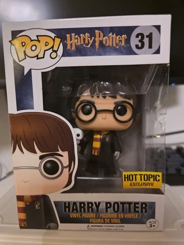 Funko Pop! Vinyl: Harry Potter W/ Hedwig Figure #31 Hot Topic Excl W Protector