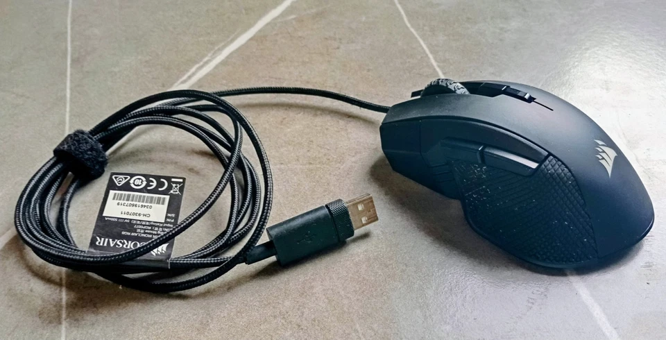 Corsair Ironclaw RGB FPS/MOBA Gaming -Maus - Schwarz - Bild 3 von 3