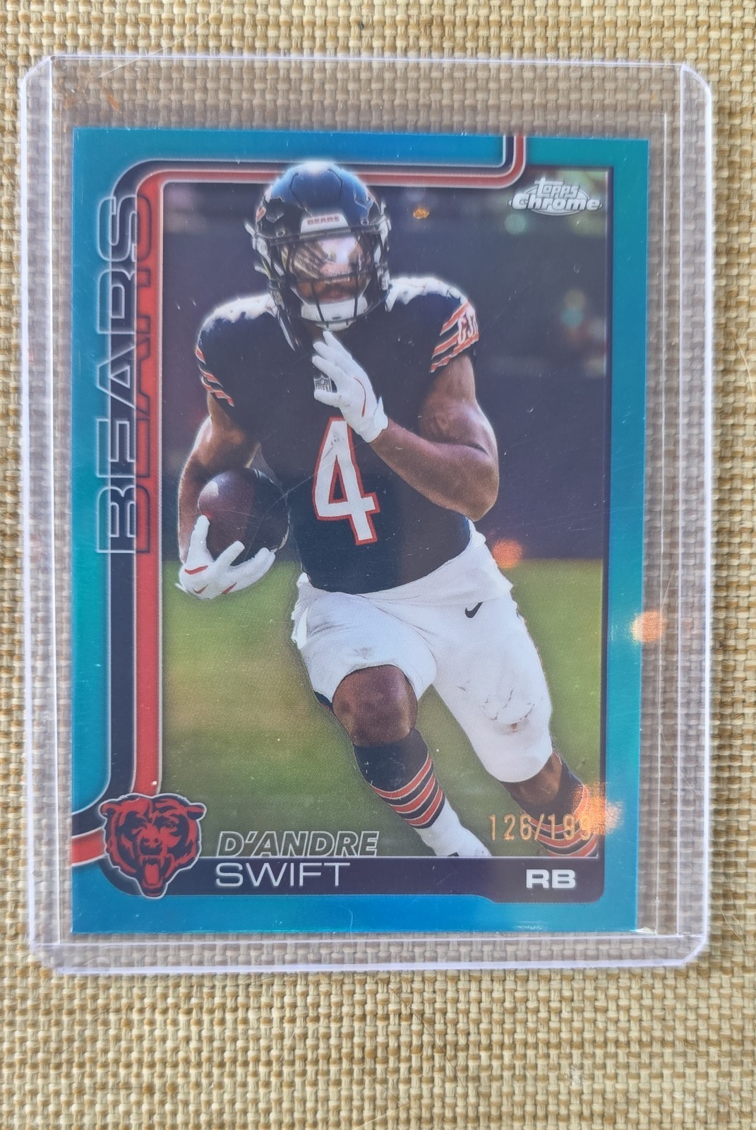 2025 Topps Chrome - D'Andre Swift #53 Aqua Refractor /199