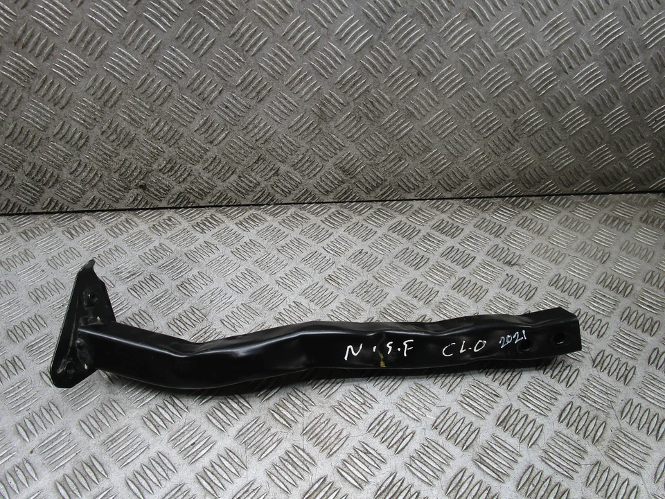 Renault Clio 2021 lado del pasajero subchasis delantero soporte de extensión 255467 Foto 2 de 4