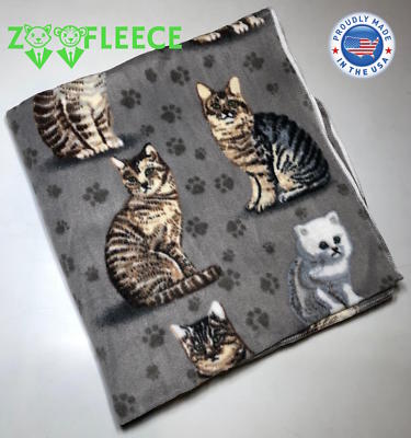 ZooFleece 50X60'' Gray Blanket Throw Quilt Cat Kittens Feline Winter Comfort Paws