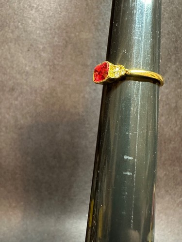 925 Goldtone Plated Dainty Red and Clear Rhinestone Ring Size 9 - Picture 3 of 7