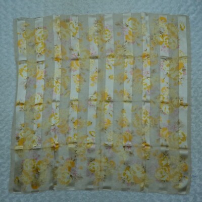 Unbraned Ivory Flower Silk Scarf Scarves 34.5'' x 34'' O301