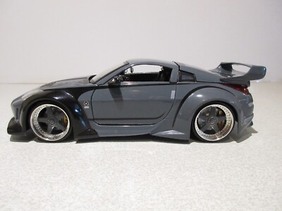 Nissan 350Z 1/24 完成品プラモデル Hot works Racing 1/24 Nissan 350z Auto Pro Shop Rare Orange JDM