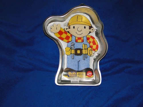 NEW WILTON VINTAGE BOB THE BUILDER CAKE PAN, STOCK NUMBER 2105-5025 - Picture 2 of 3