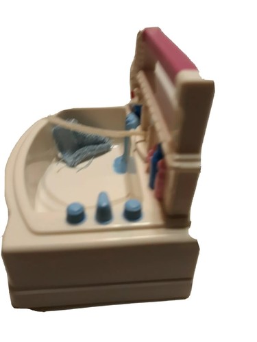 Fisher-Price Loving Family Dollhouse Bathtub Vintage 1999 white blue washcloth - Picture 7 of 10
