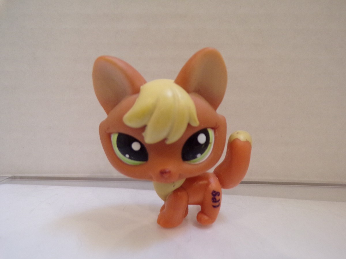 Littlest Pet Shop~#1028~Fox~Orange Beige Yellow~Green Dot Eyes