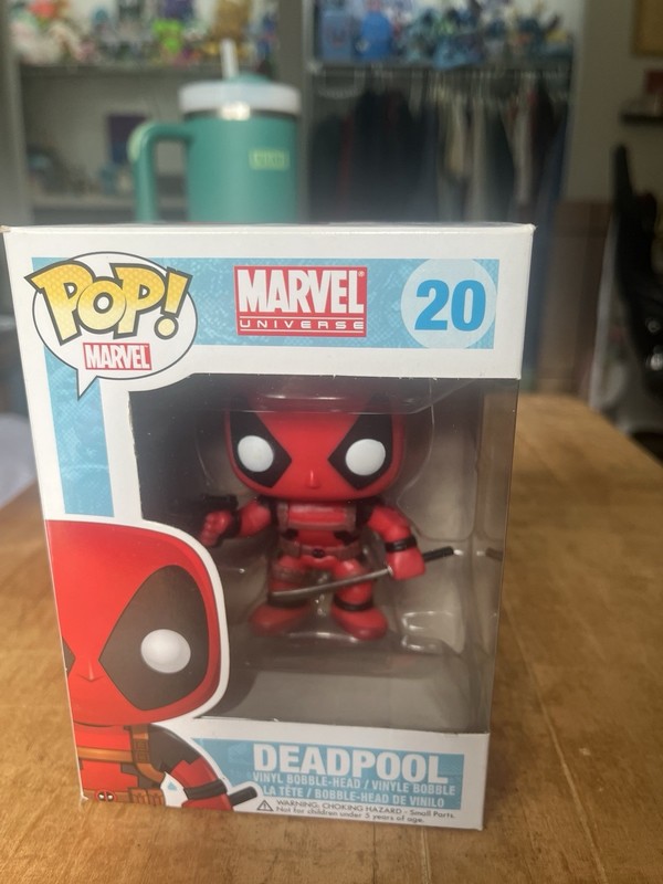 Funko Pop! Vinyl: Marvel Universe Deadpool #20