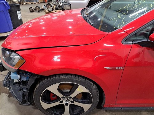 2015 Golf Gti Left Driver Side Fender Color: Red Y3d