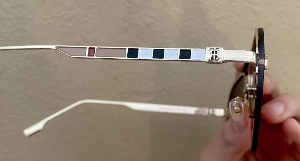 Burberry Women sunglasses  BE 2484 Caramel Brown. Aviator . Used.   - Image 3 of 4