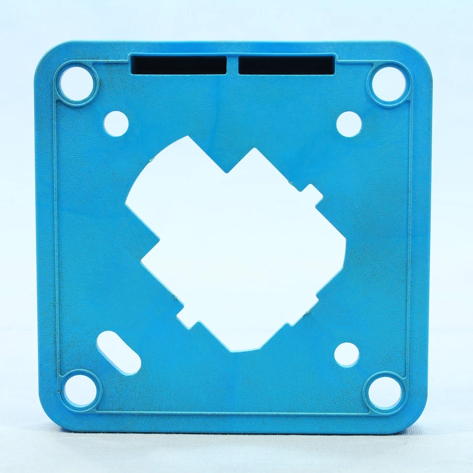 Cooper Pin Sleeve Polarizer Plate 208Y/120 VAC ARC105C BLUE 0402974 192594 100A - Image 4 of 4