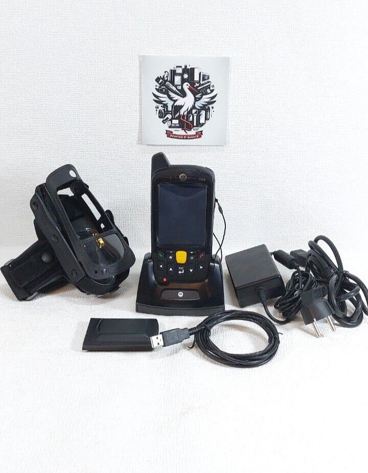 Scanner code barre Zebra Motorola MC67NA avec ses accessoires essentiels