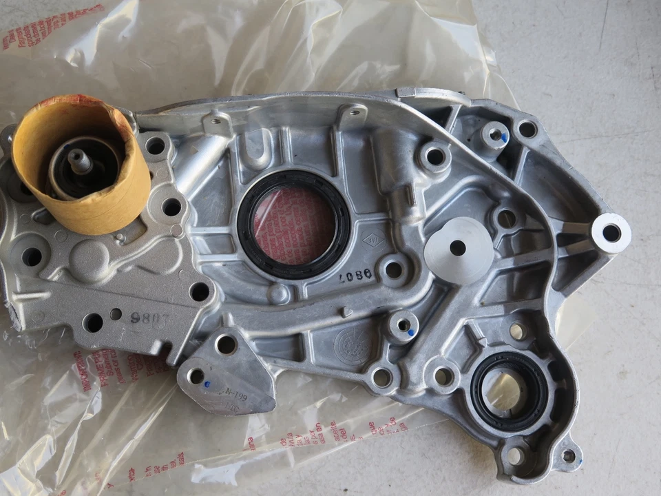 Bomba de aceite de motor - Stock Melling M199 NOS (10-C1) Foto 2 de 3