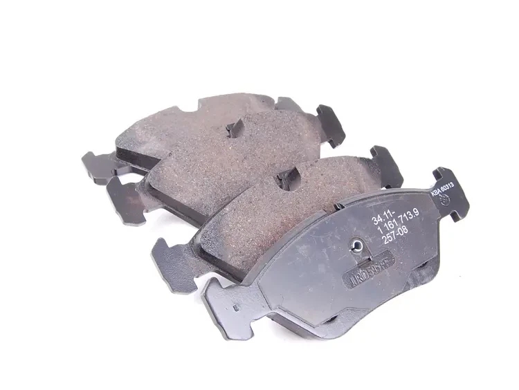 前刹车片带制动传感器 适用于宝马 318,325,524,528,533,535,633,635,M3,L6 — 第 3/4 张图片