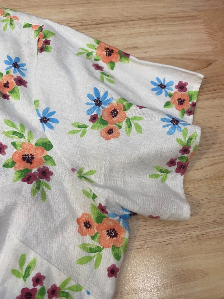 FOREVER 21 Plus 2X Camisa Blanca Floral Mezcla de Lino Corbata Abierta Frontal Recortada Playa Foto 4 de 4