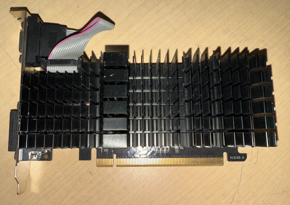 Gigabyte GeForce GT 710 1GB DDR3 Silent Cooling HDMI VGA DVI Video Card - Image 2 of 4