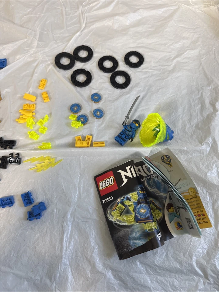 LEGO Ninjago 70660 Spinjitzu Jay, photo 1 of 5