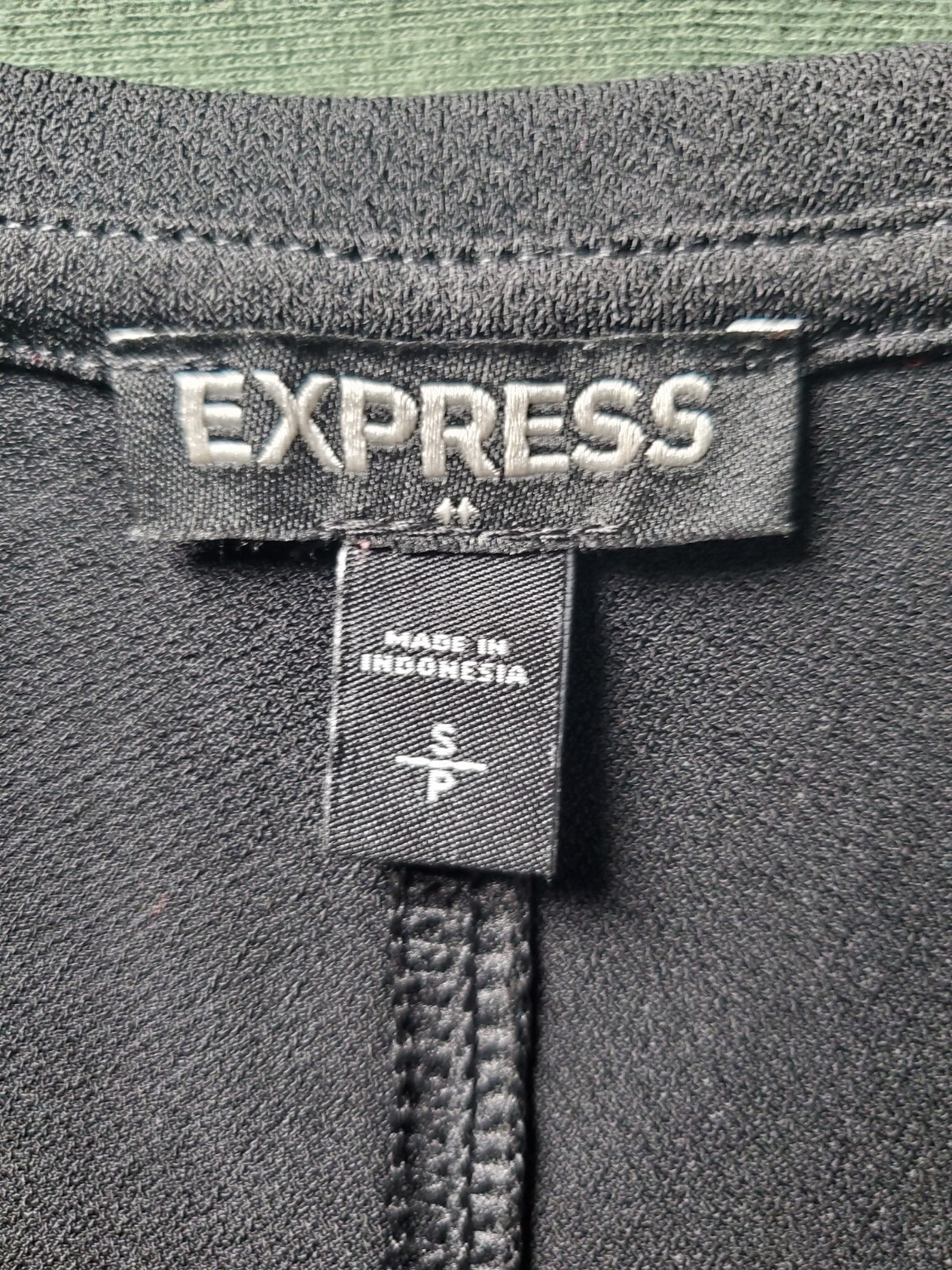 Express Solid Black Slinky Stretchy Sleeveless V-… - image 7