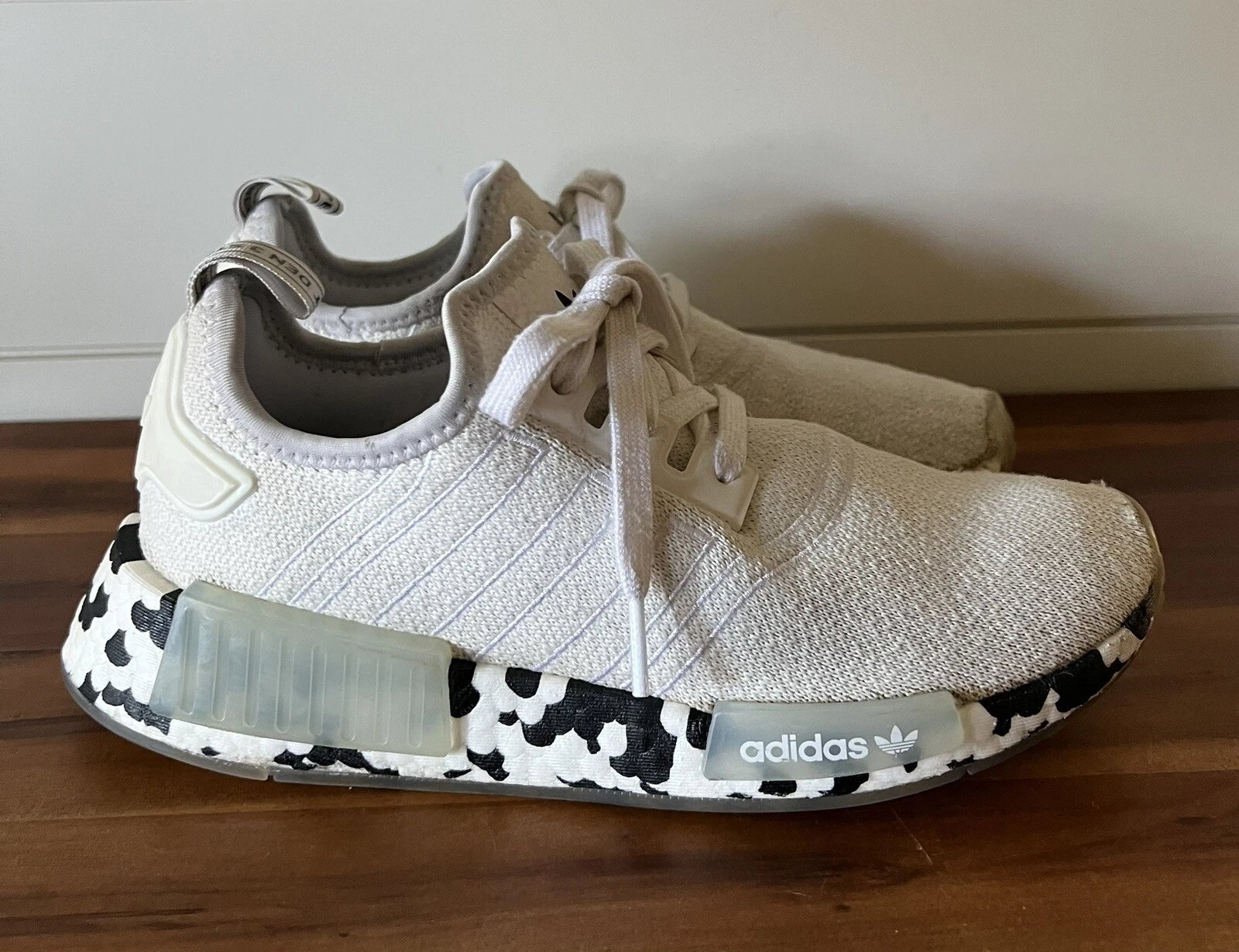 Scarpe da corsa Adidas NMD R1 taglia 5 5 bianche giovani nere h03961