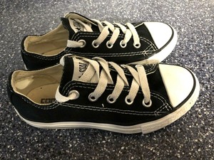 boys converse shoes size 11