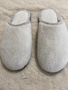 Mujer ASOS DESIGN Zapatillas De Estar En Casa Blancas Sin Cierres Con  Diseño Guateado Zoe WHITE | Ropa De Estar Por Casa ⋆ Hellion