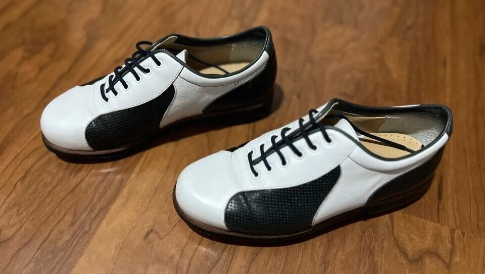 Zapatos de Golf Walter Genuin Hechos en Italia Blancos Negros EE. UU. Mujeres Talla 6 1/2 Como Nuevos Foto 2 de 4
