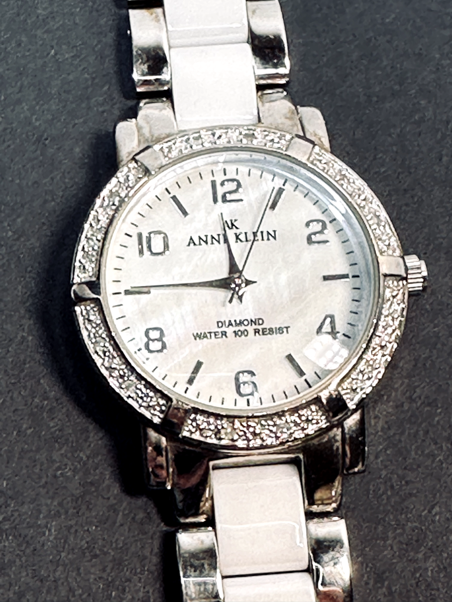 Anne Klein NY Women display picture 1
