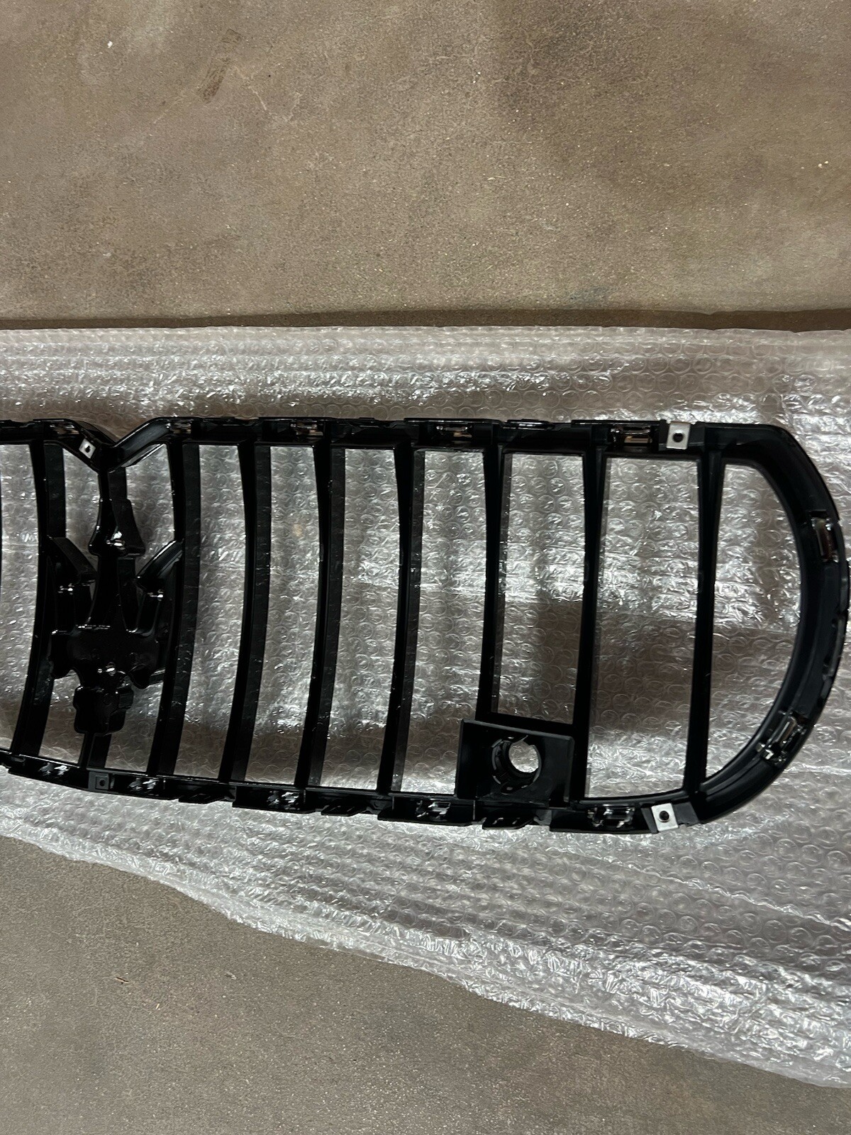 2014-2016 Maserati Quattroporte Front Bumper Radiator Grille Chrome New 