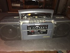 Sony CFS-208 Portable AM/FM Cassette-Corder