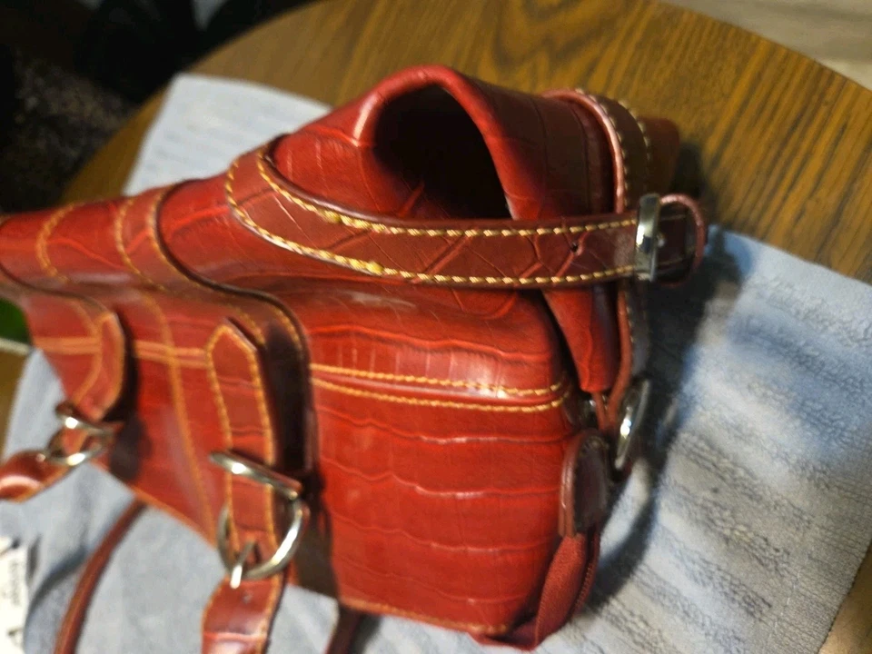 prada handbag new - Image 4 of 4