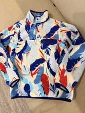 Patagonia Synchilla Snap-T Fleece Pullover in the "Feather Dance" print.