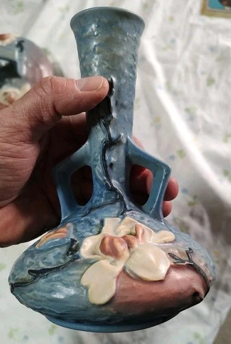 Vintage Roseville Magnolia Double Handle Vase #179-7 Blue 7.5" USA Original