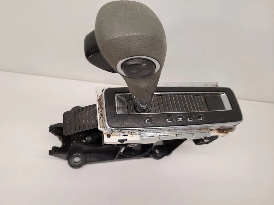 Chevrolet Traverse AT 2017 transmisión automática palanca de cambios 22883997 Foto 2 de 4